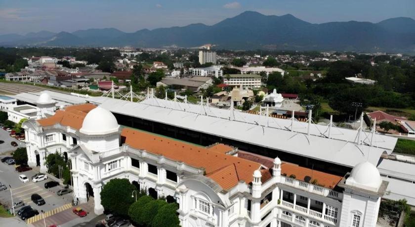 Palm Seremban Hotel Exterior foto