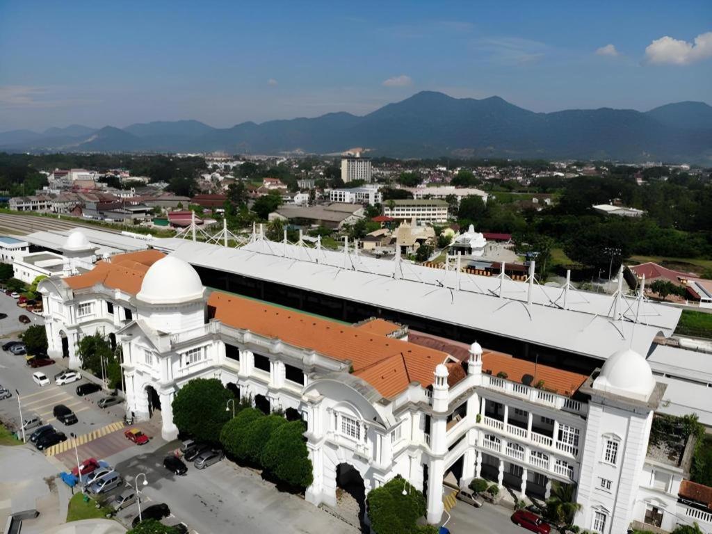 Palm Seremban Hotel Exterior foto